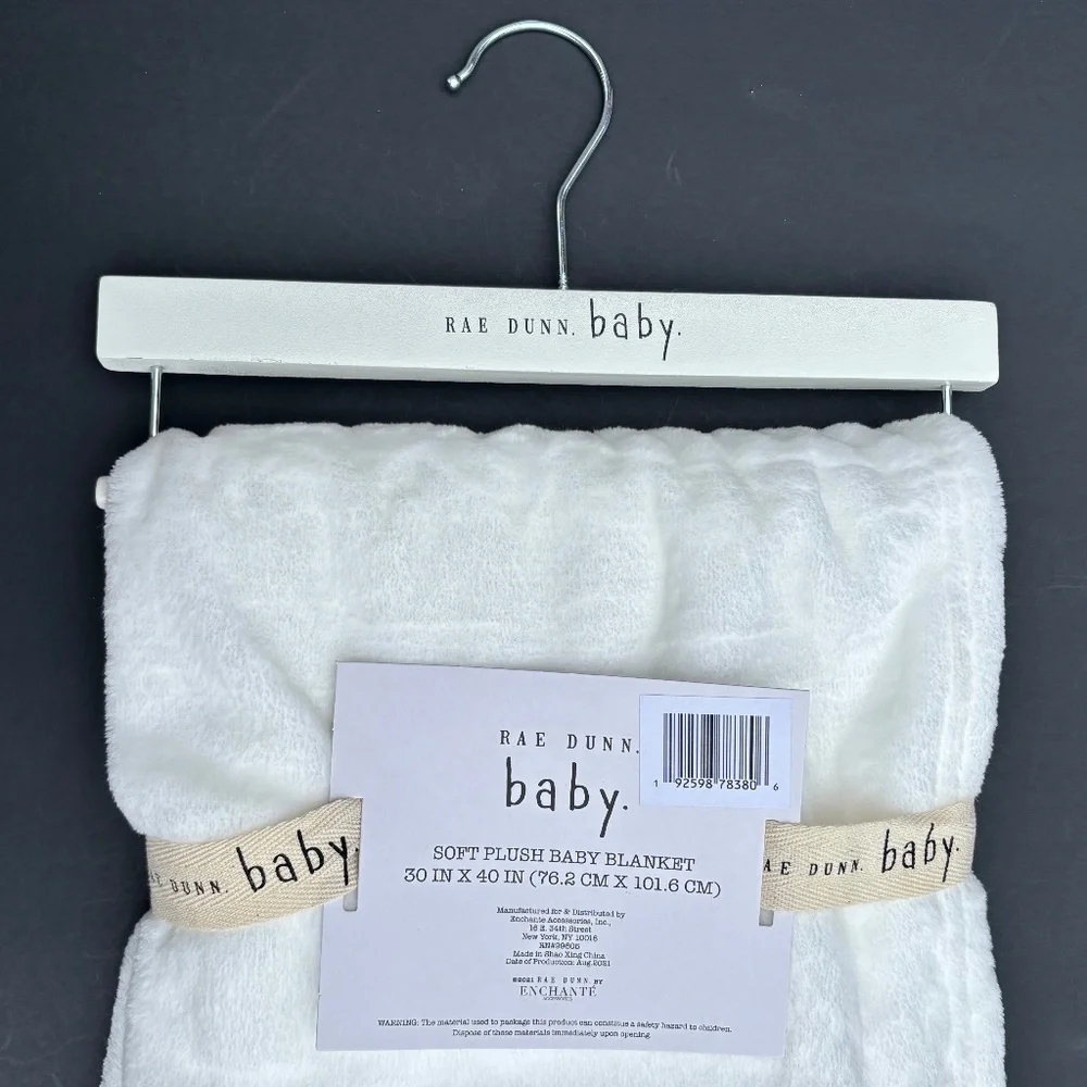 Rae Dunn FELIZ NAVIDAD Christmas Baby Blanket 30” X 40” White Soft Plush Throw
